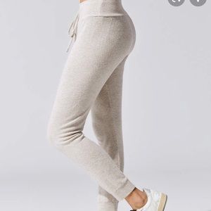 Beyond Yoga lounge pants SOLD
